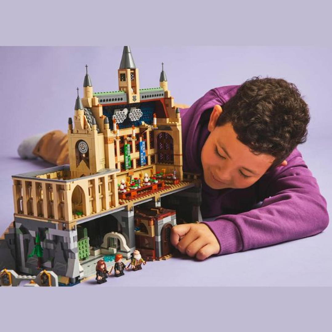 LEGO Harry Potter 76442 Castillo de Hogwarts Clase Encantamientos 11