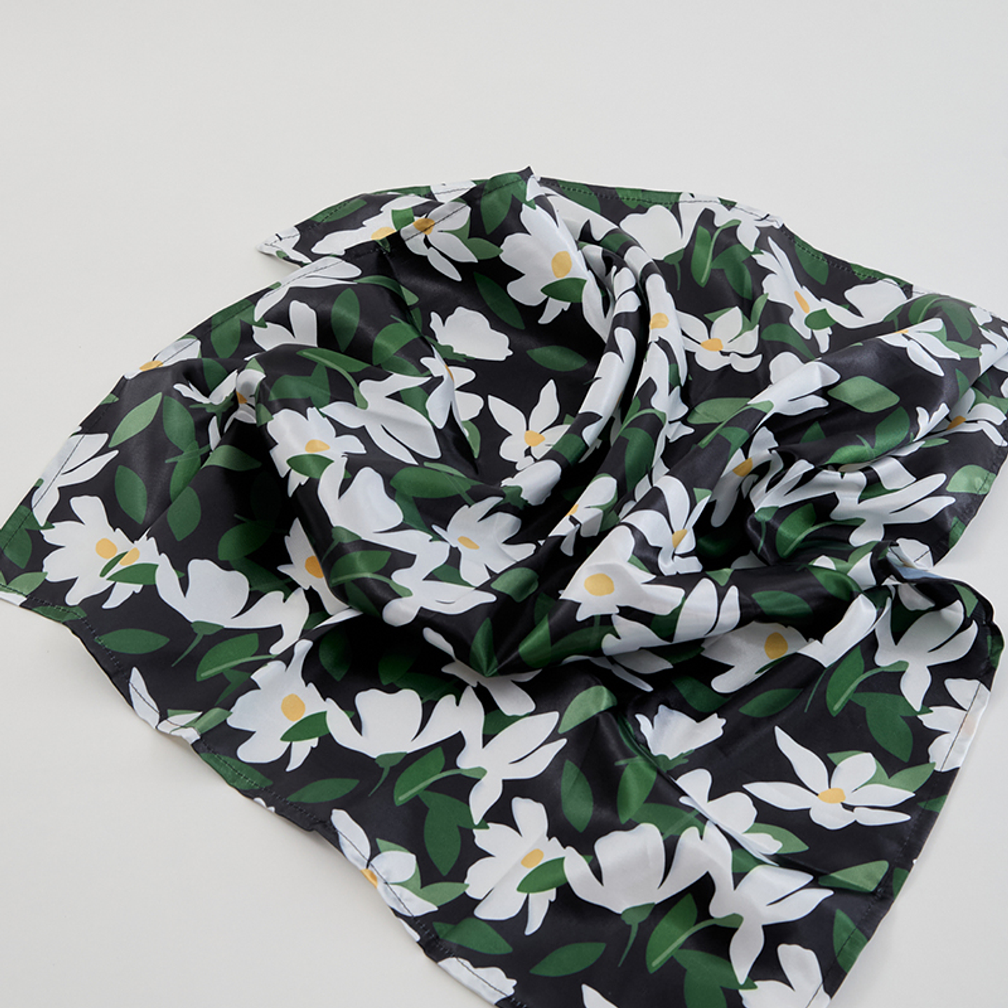 Pañoleta Margarita 2