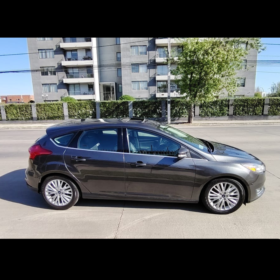 Focus Titanium - Año 2018 4