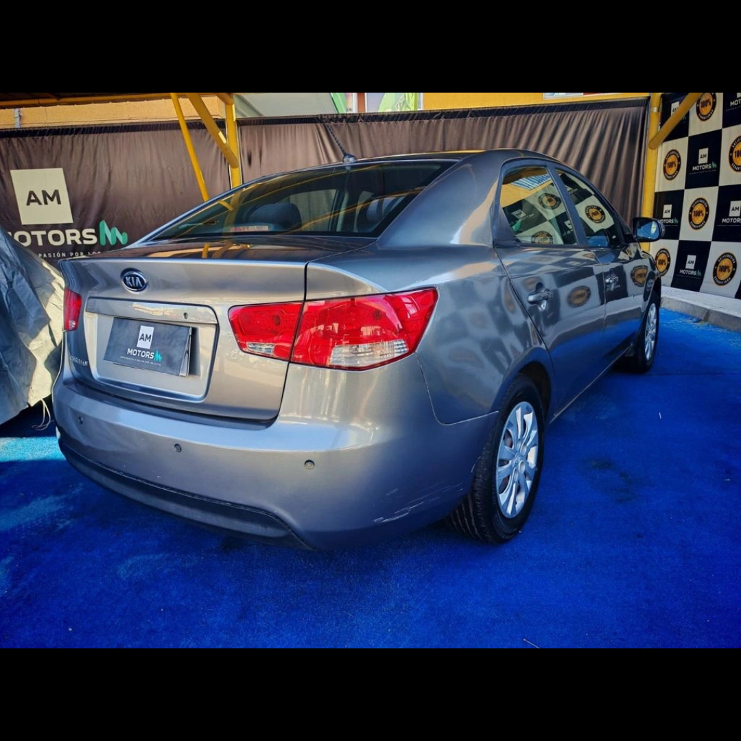 Cerato - Año 2013 5