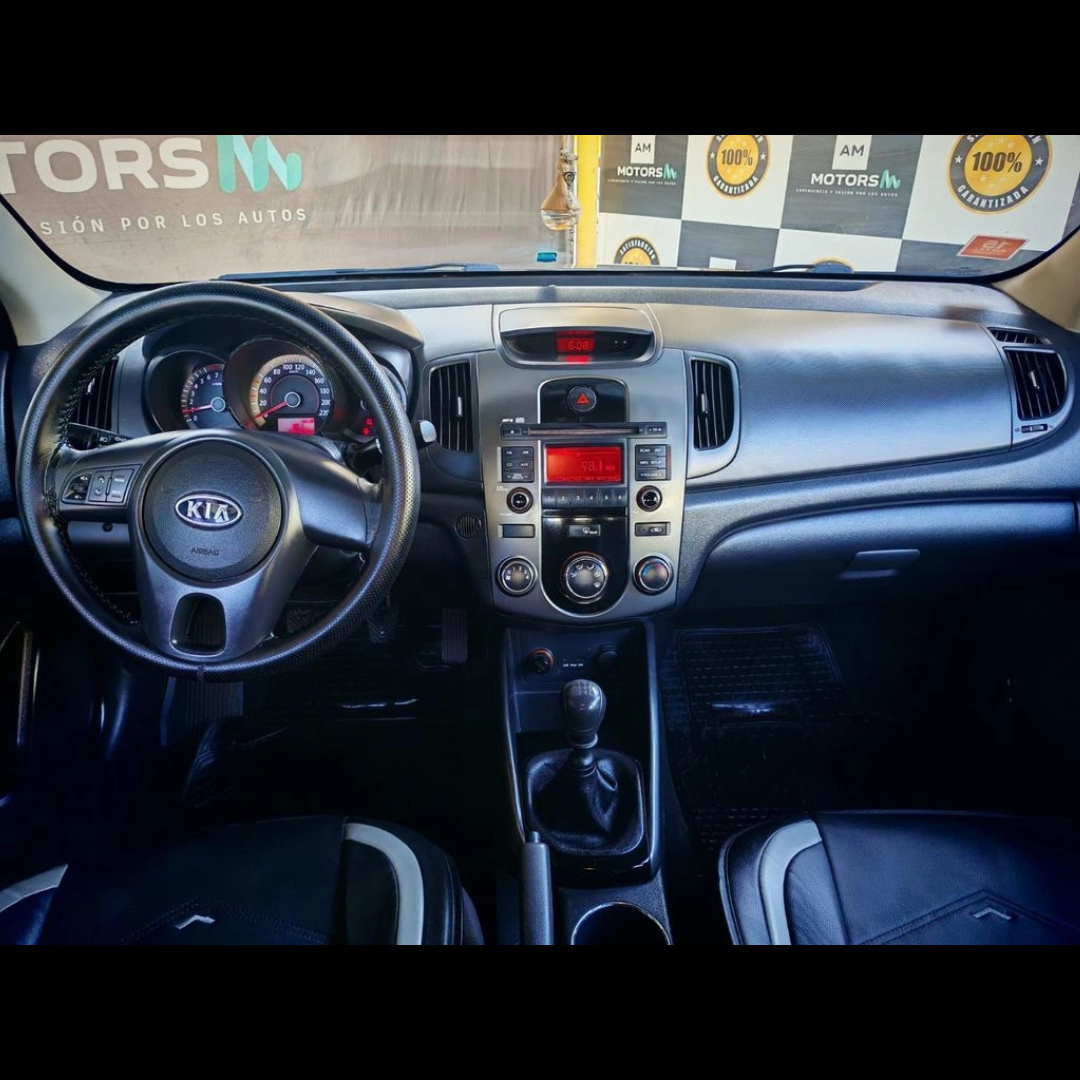 Cerato - Año 2013 11