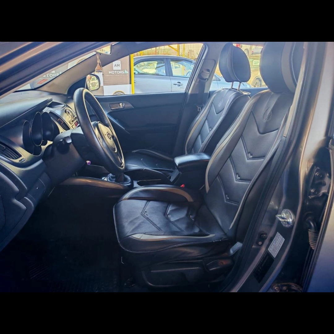 Cerato - Año 2013 13