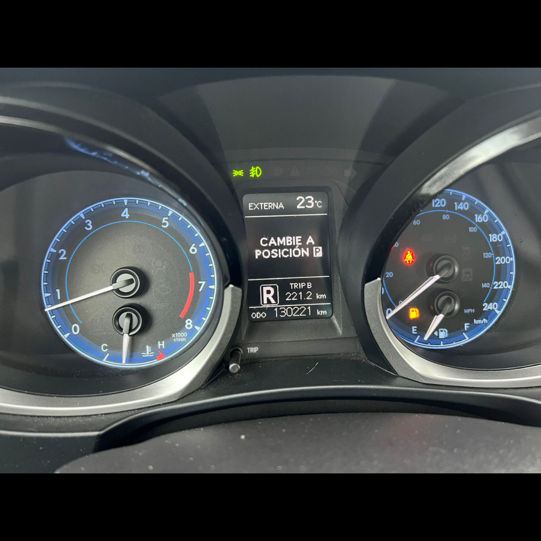 Corolla - Año 2015 12