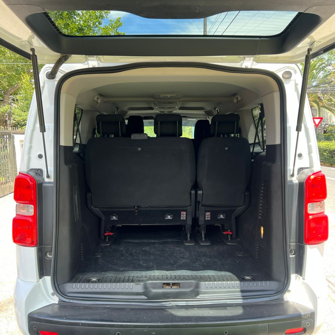 Traveller Business Blue HDI - Año 2022 6