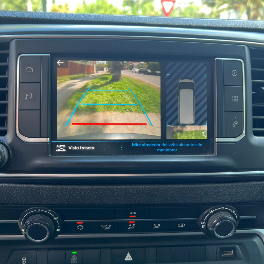 Traveller Business Blue HDI - Año 2022 14