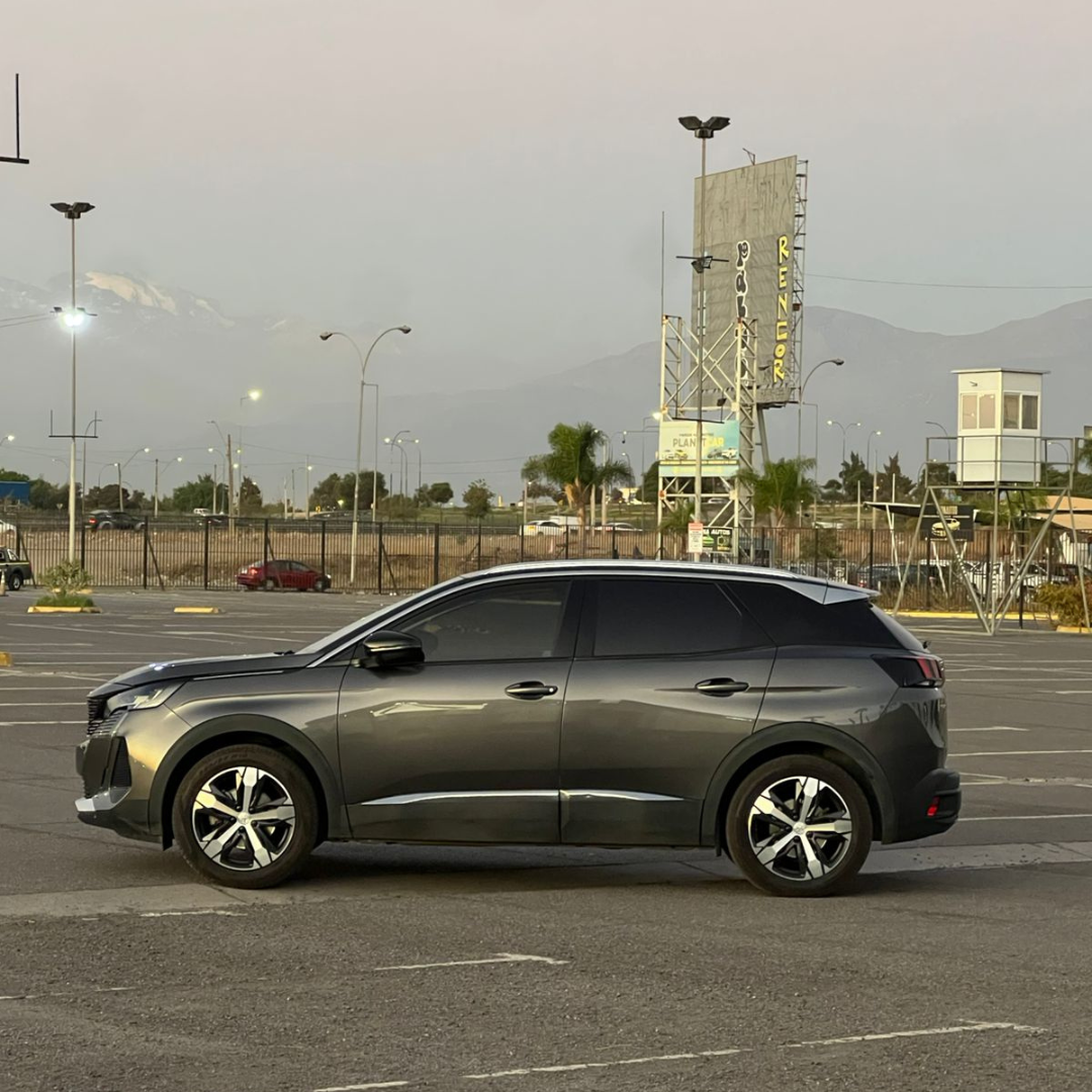 3008 Blue HDI - Año 2023 8