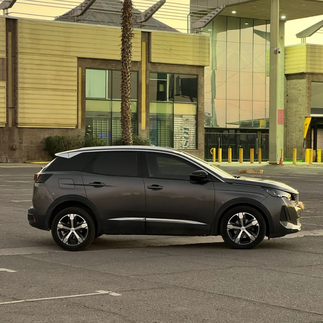 3008 Blue HDI - Año 2023 3