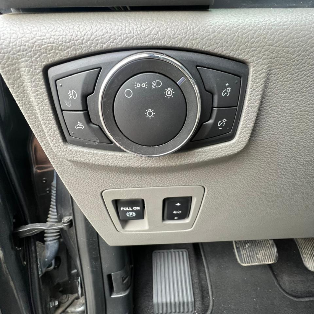 F-150 XLT 4x4 - Año 2020 14