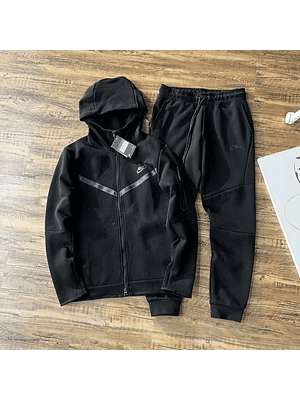 Nike Tech Fleece