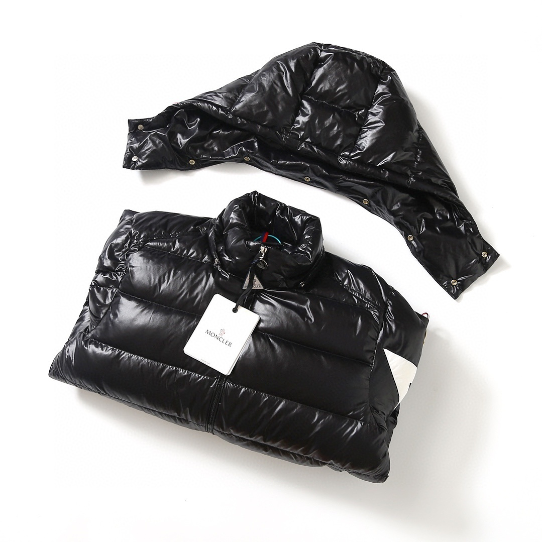 Moncler Jackets & Coats 5