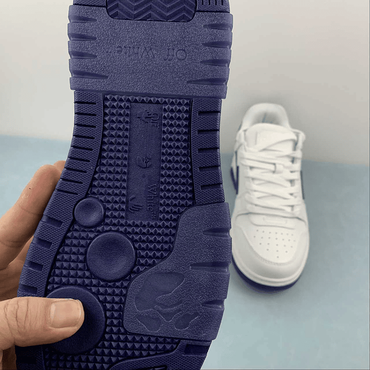 OFF-WHITE Out Of Office 