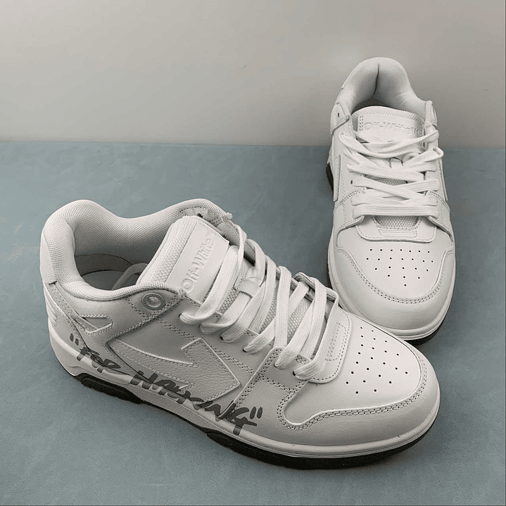 OFF-WHITE Out Of Office 