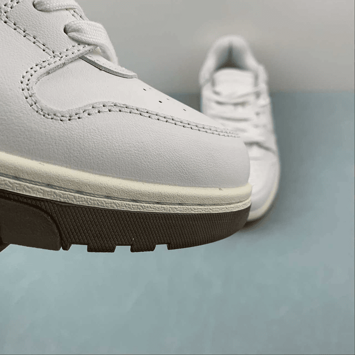 OFF-WHITE Out Of Office 