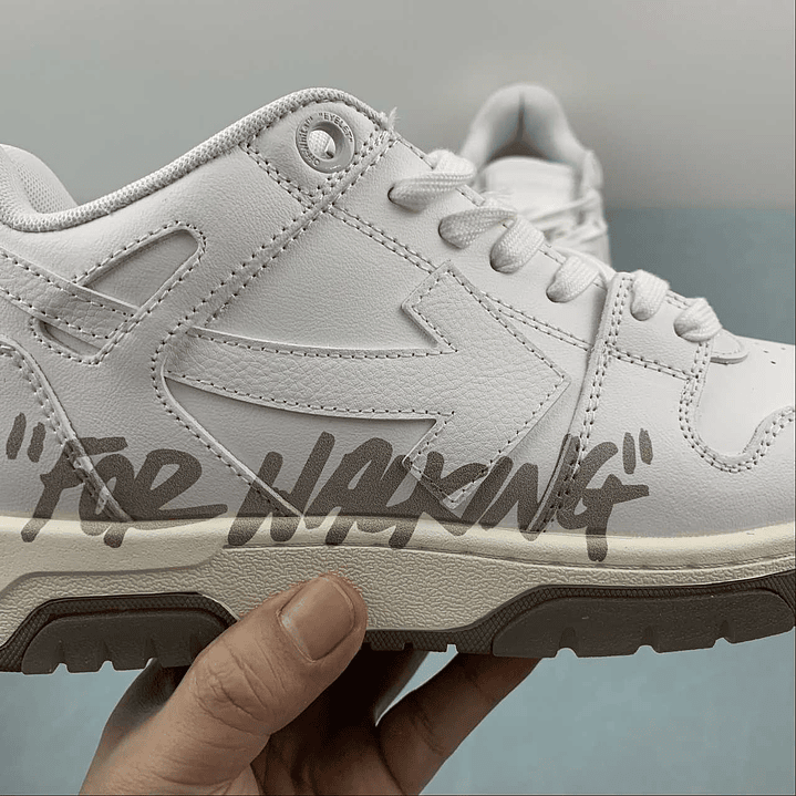 OFF-WHITE Out Of Office 