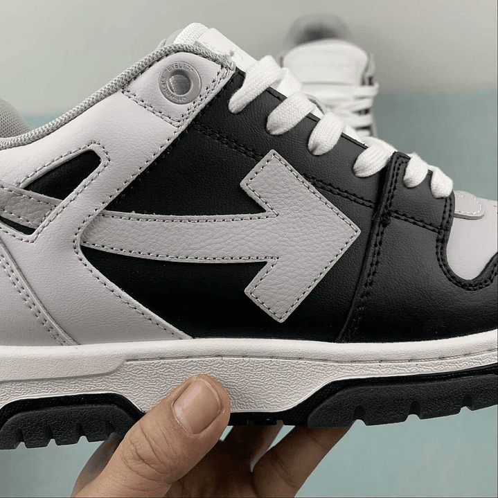 OFF-WHITE Out Of Office 