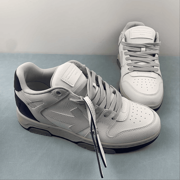 OFF-WHITE Out Of Office 
