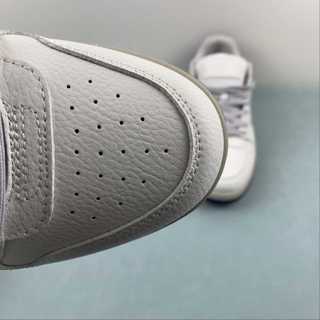 OFF-WHITE Out Of Office 