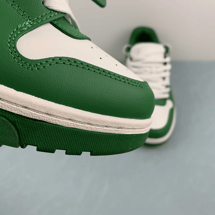 OFF-WHITE Out Of Office 