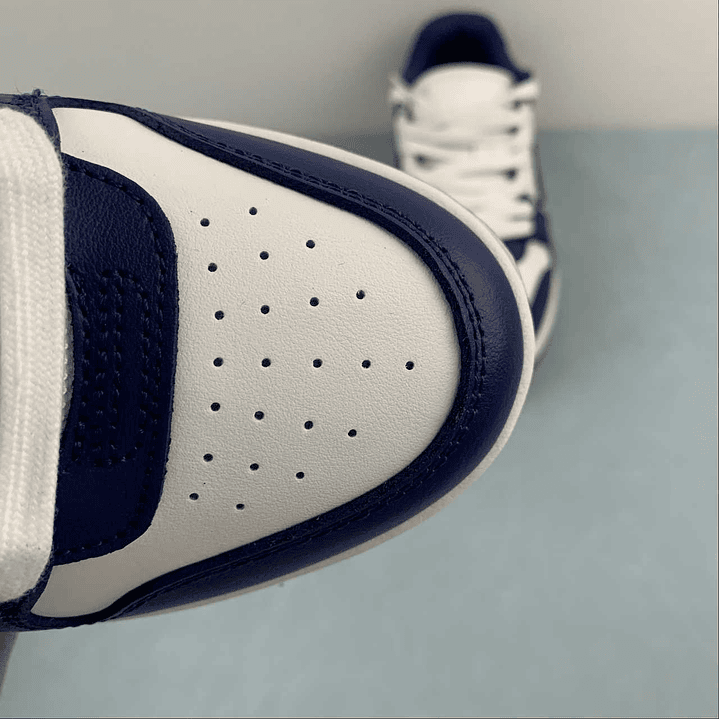 OFF-WHITE Out Of Office 