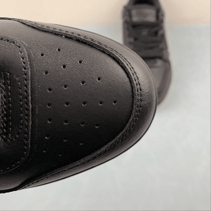 OFF-WHITE Out Of Office 