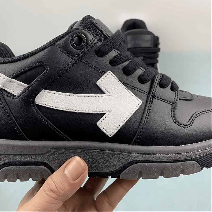 OFF-WHITE Out Of Office 