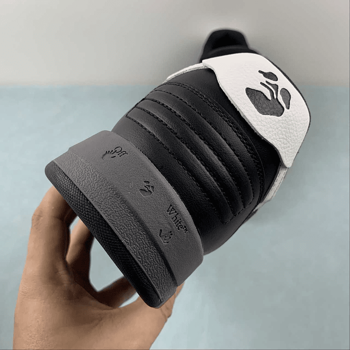 OFF-WHITE Out Of Office 