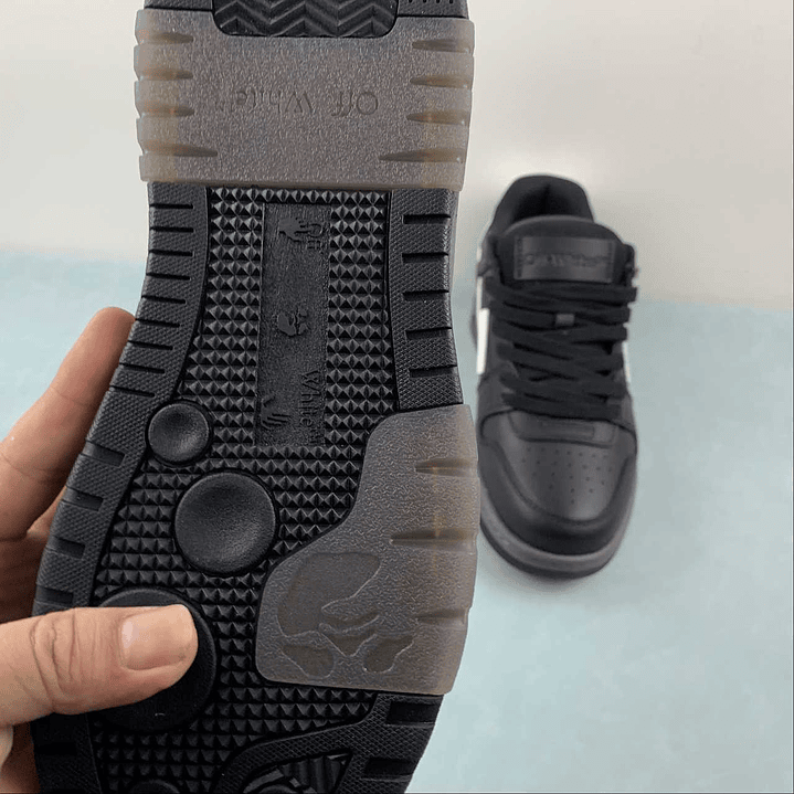 OFF-WHITE Out Of Office 