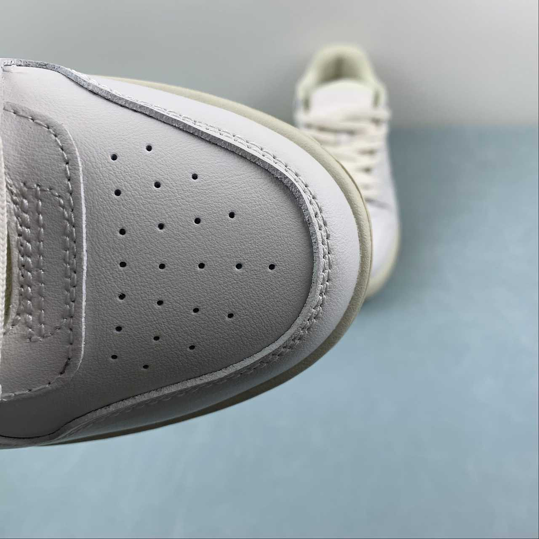 OFF-WHITE Out Of Office 