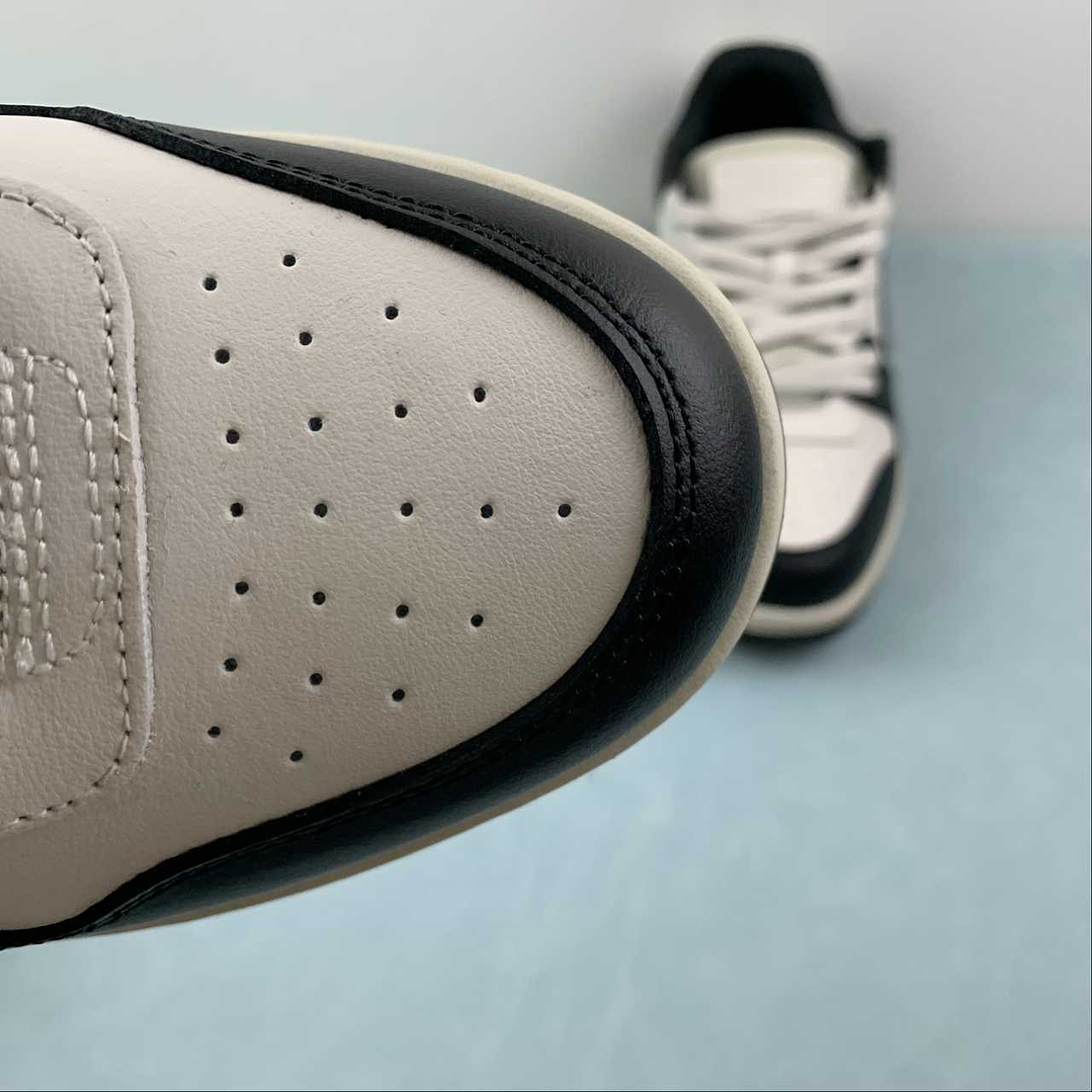 OFF-WHITE Out Of Office 