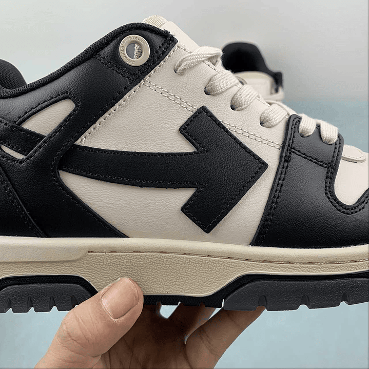 OFF-WHITE Out Of Office 