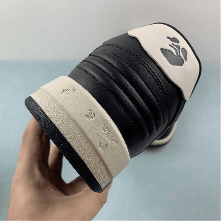 OFF-WHITE Out Of Office 