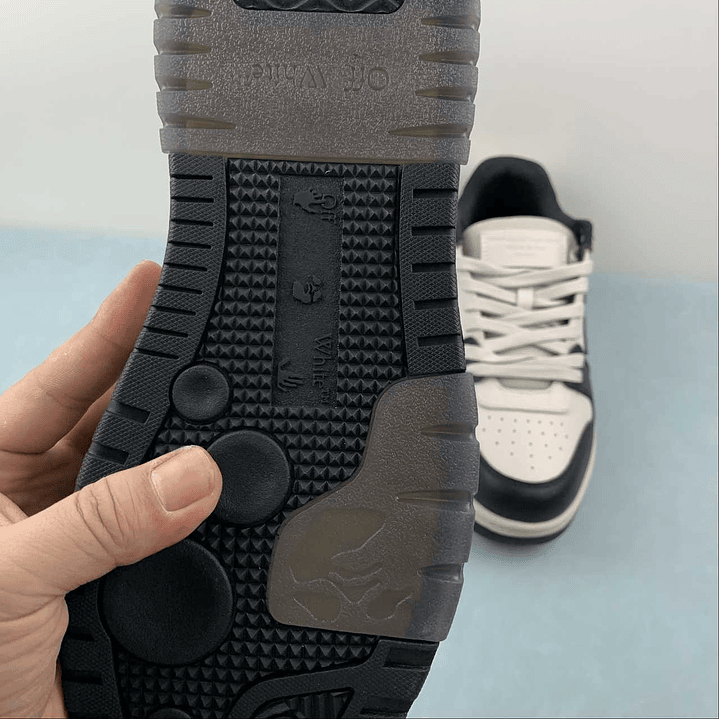 OFF-WHITE Out Of Office 