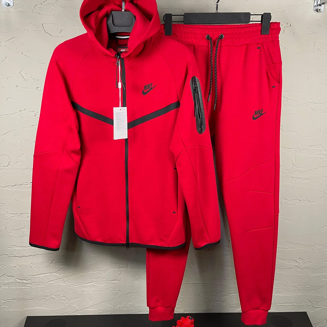 Nike Tech Fleece 1