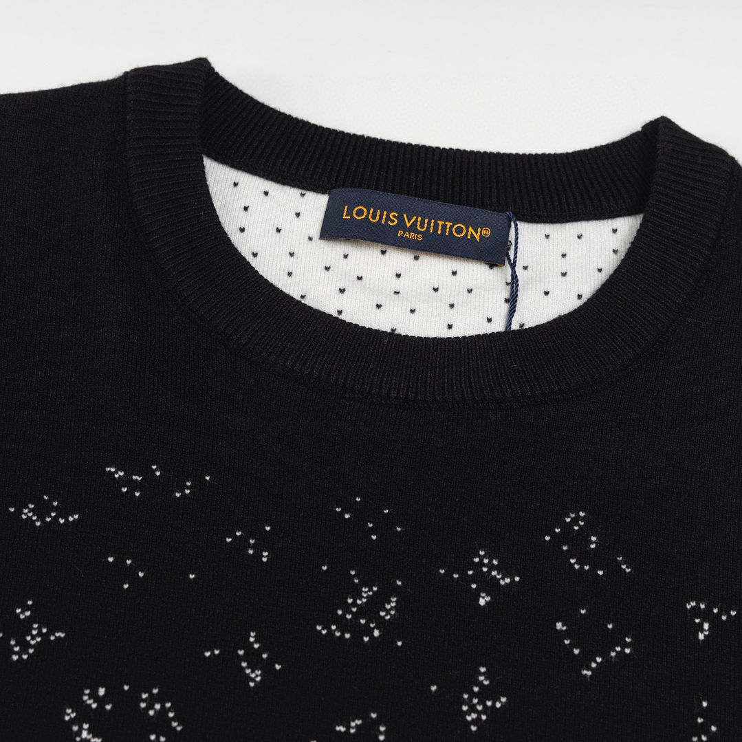 Louis Vuitton Sweater 4