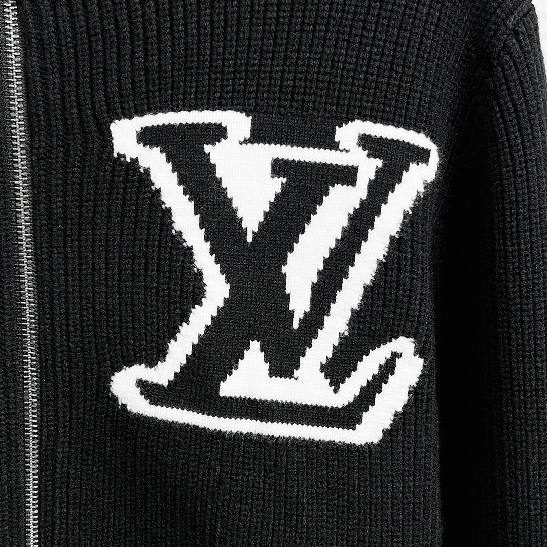 Louis Vuitton Sweater 5