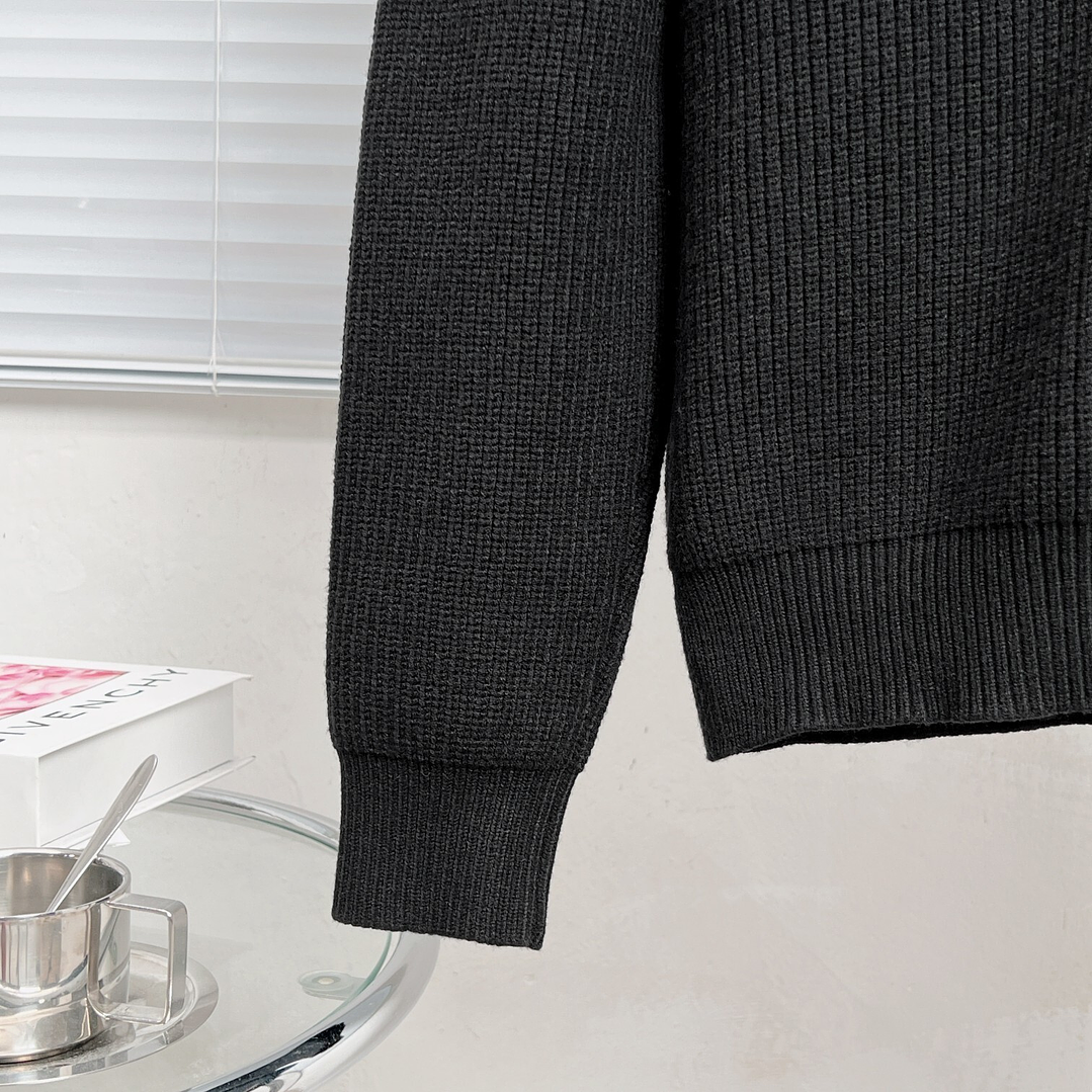 Louis Vuitton Sweater 8