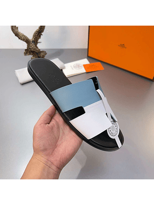 Chinelo Hermes 