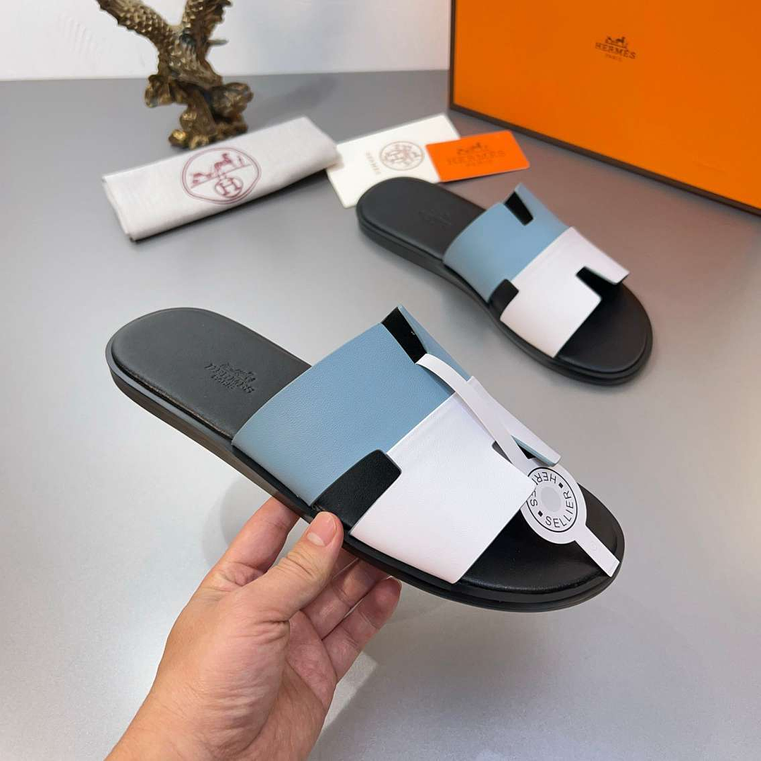 Chinelo Hermes  7