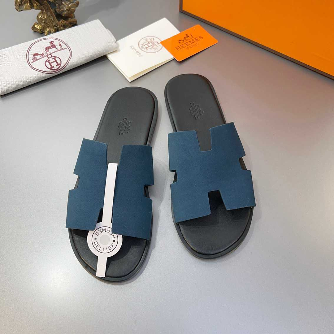 Chinelo Hermes  9