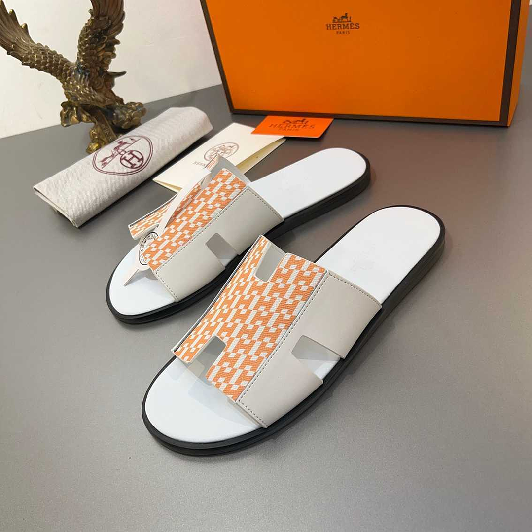 Chinelo Hermes  2