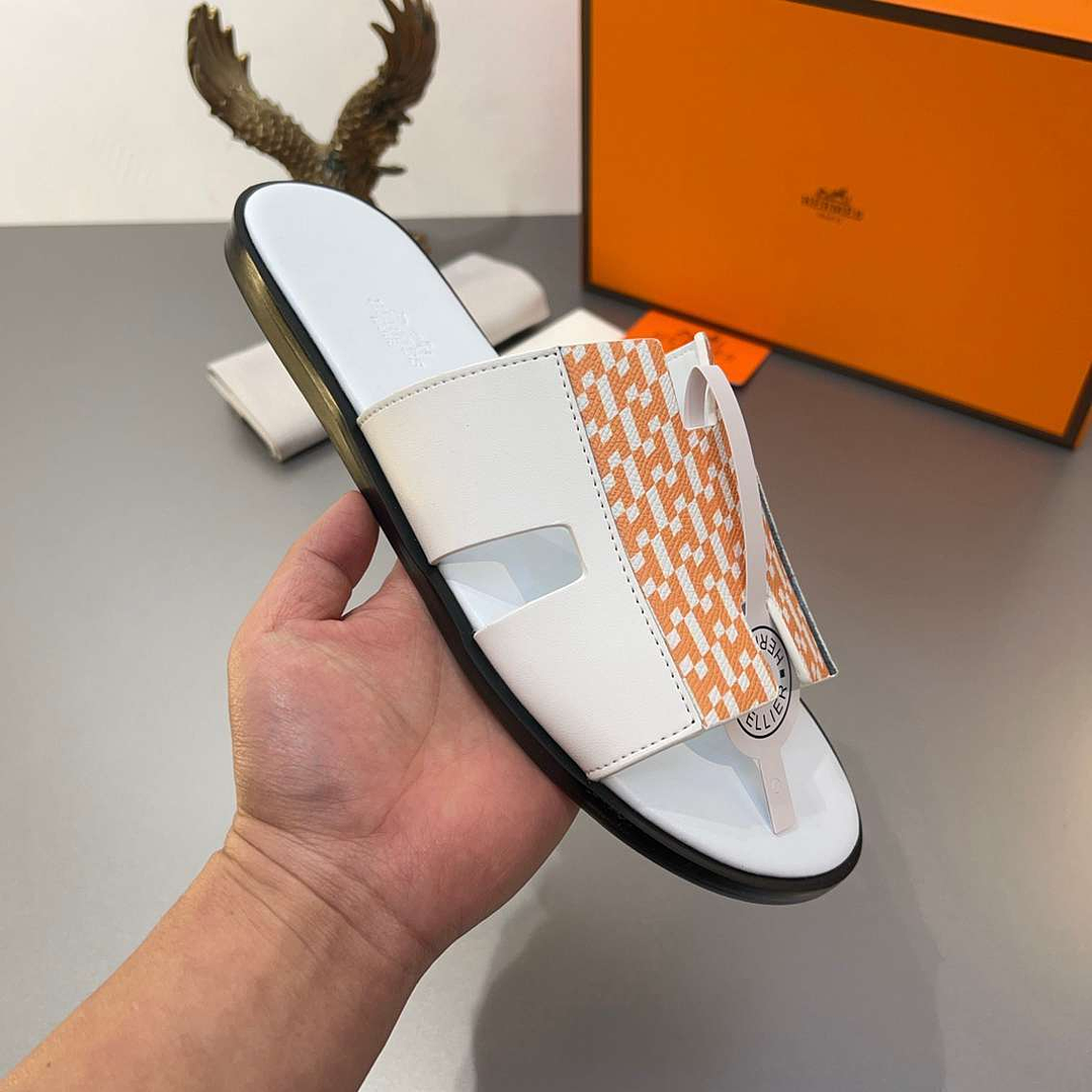 Chinelo Hermes  1