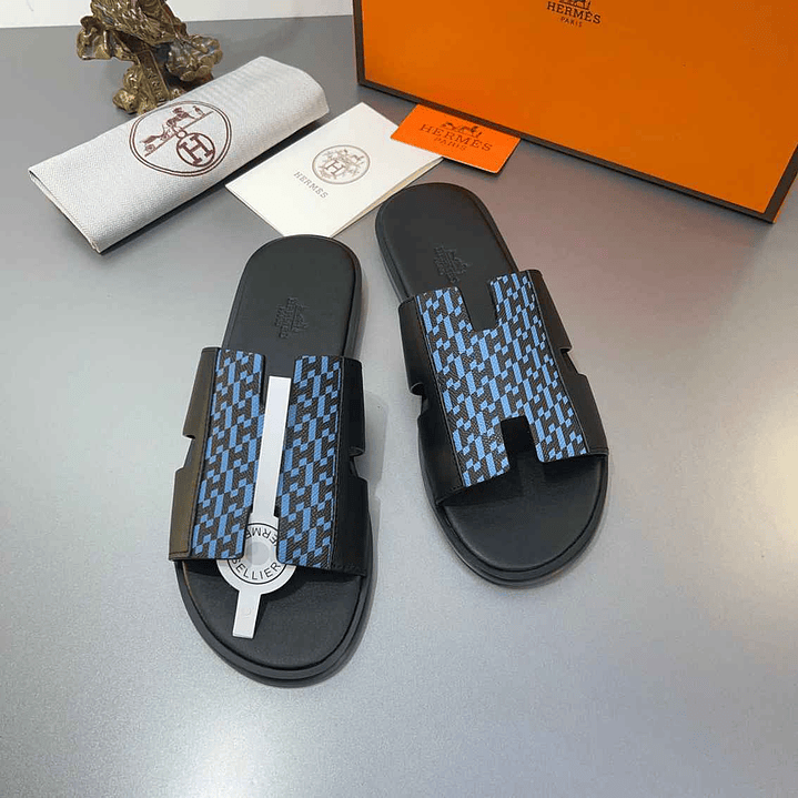 Chinelo Hermes  9