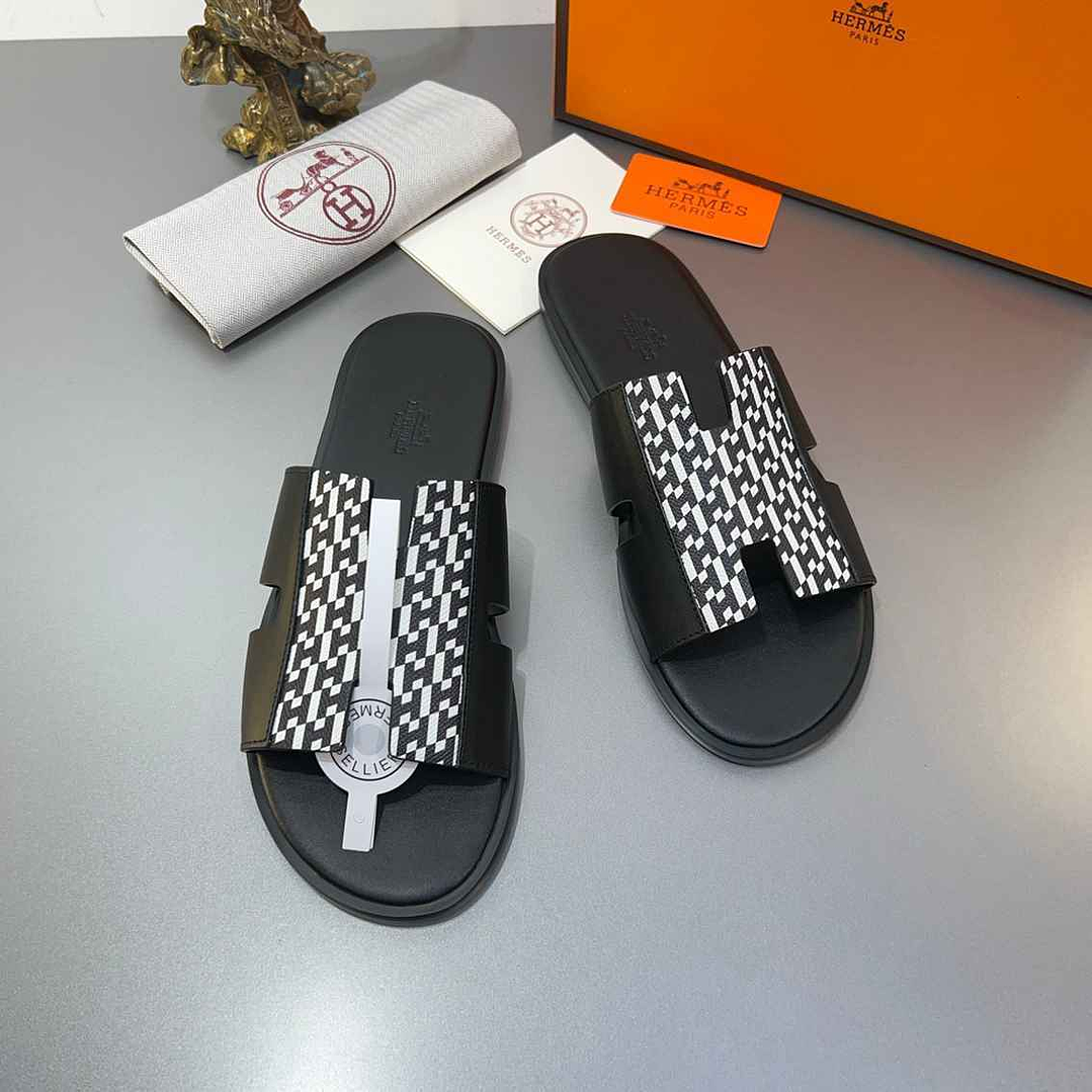 Chinelo Hermes  9
