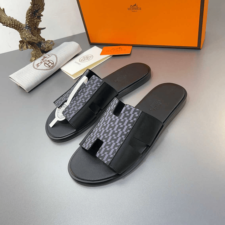 Chinelo Hermes  7