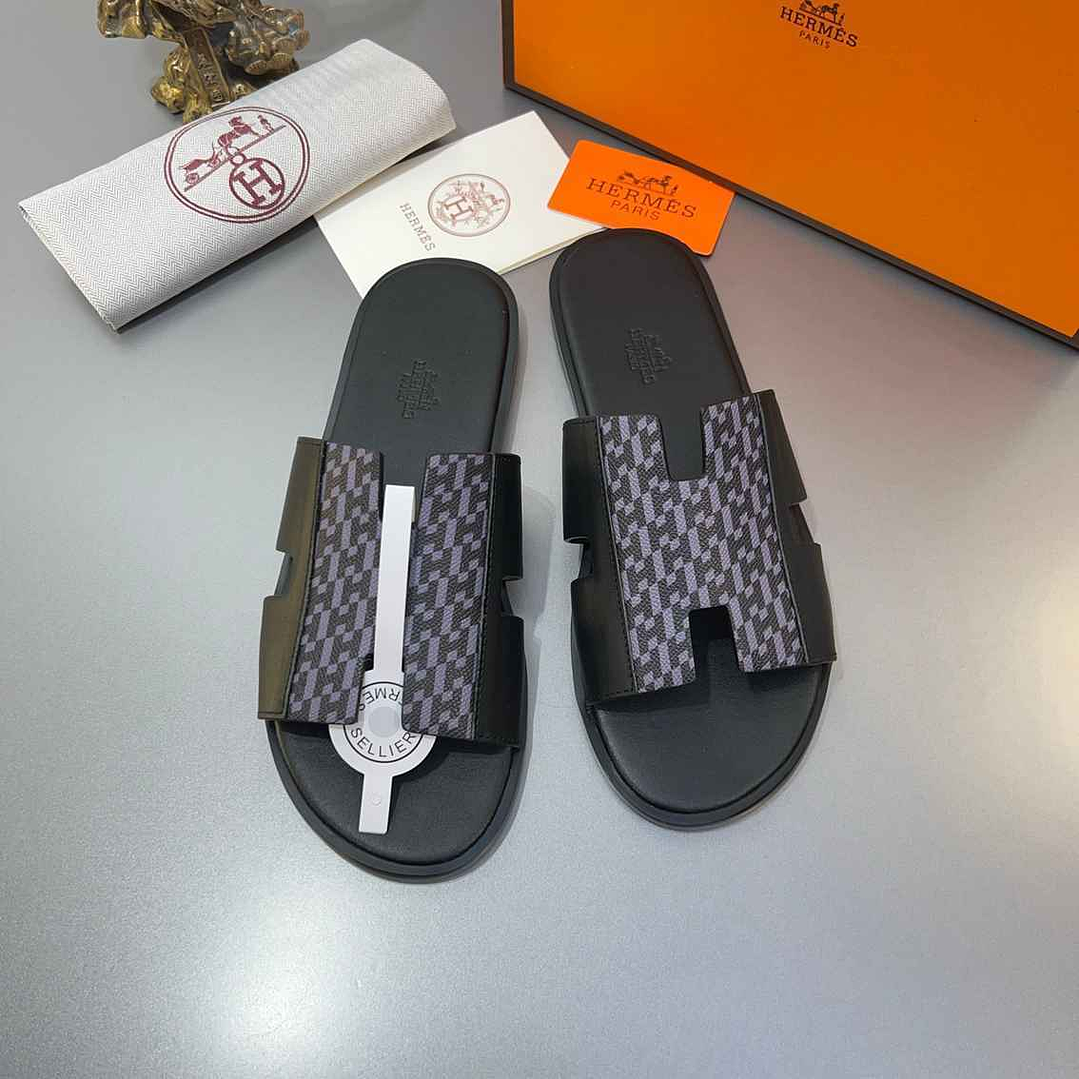 Chinelo Hermes  9
