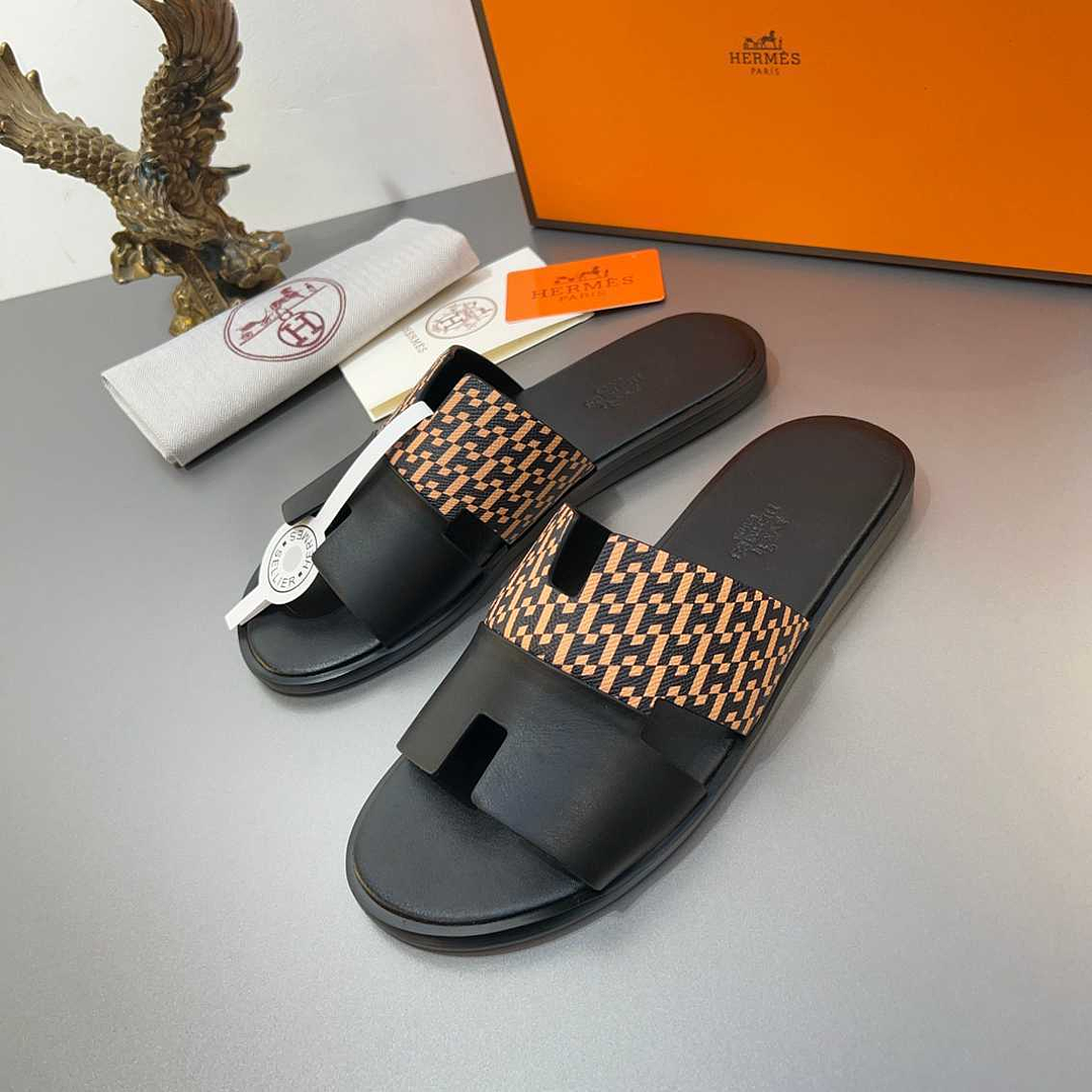 Chinelo Hermes Izmir 2