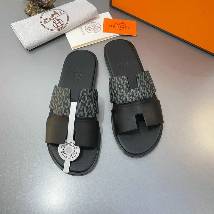 Chinelo Hermes Izmir 3