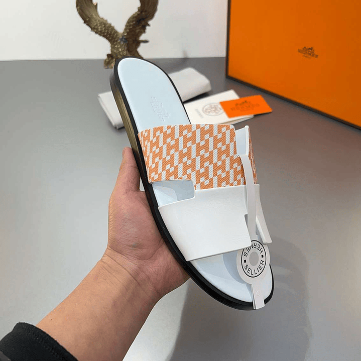 Chinelo Hermes Izmir 6