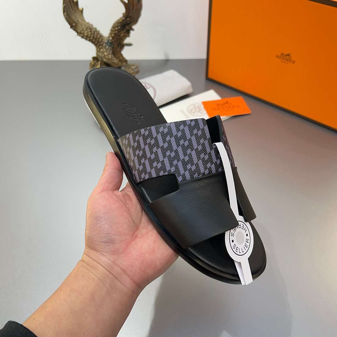 Chinelo Hermes Izmir 3