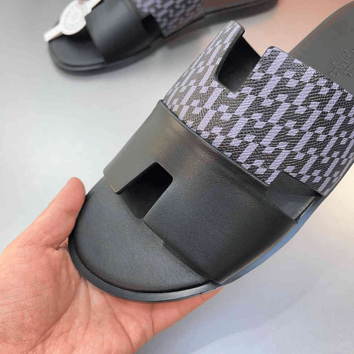 Chinelo Hermes Izmir 6